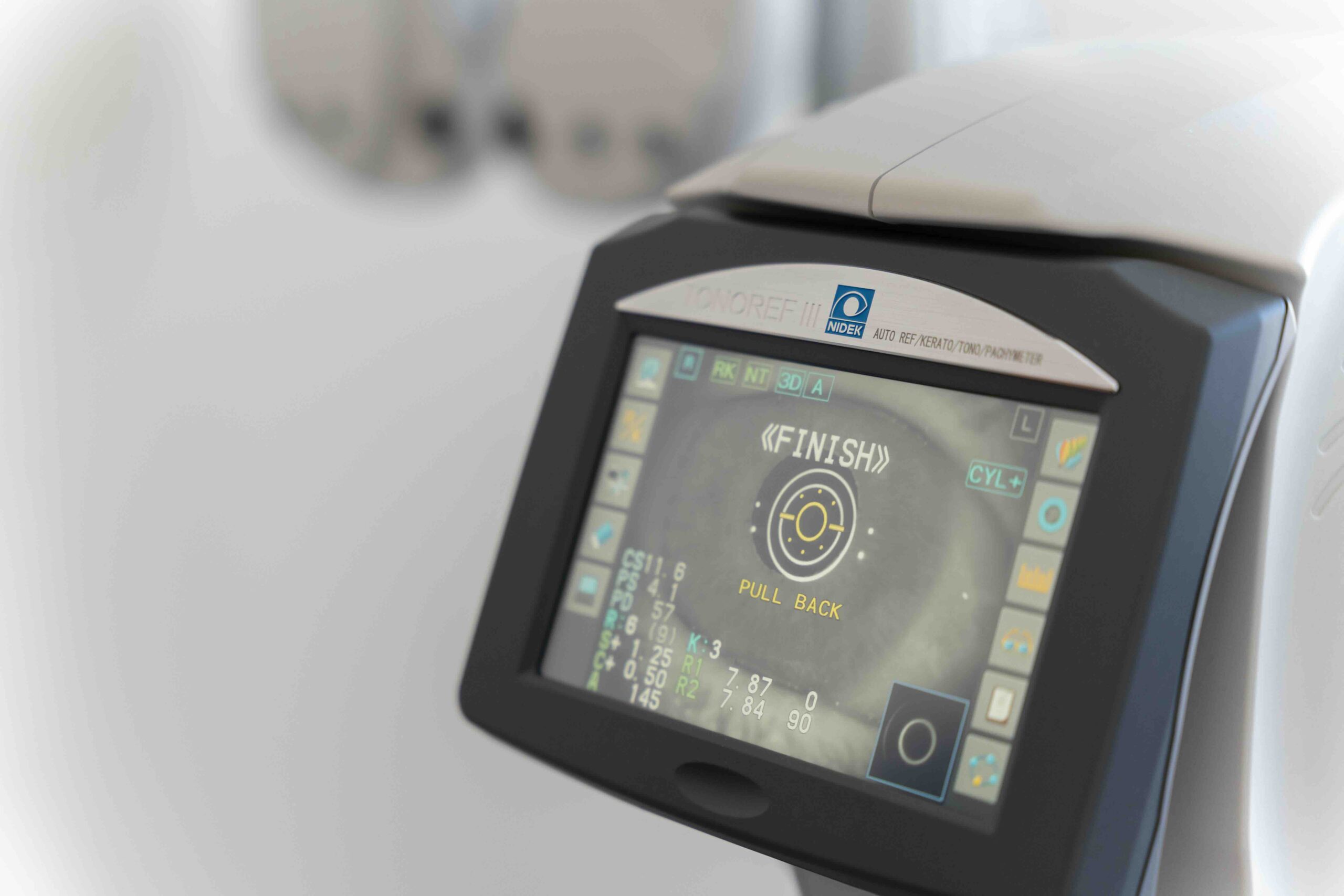 Dr-Christina-Leydolt-Augenaerztin-Wien-Alterssichtigkeit 4